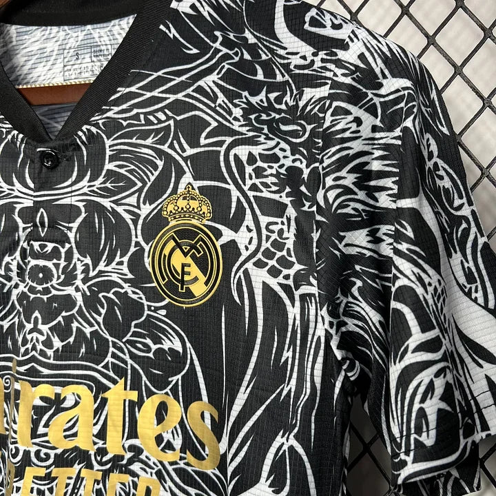 Maillot Real Madrid foot concept 2024 2025