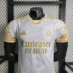 Maillot Real Madrid édition limitée doré