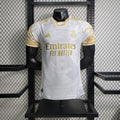 Maillot Real Madrid édition limitée doré
