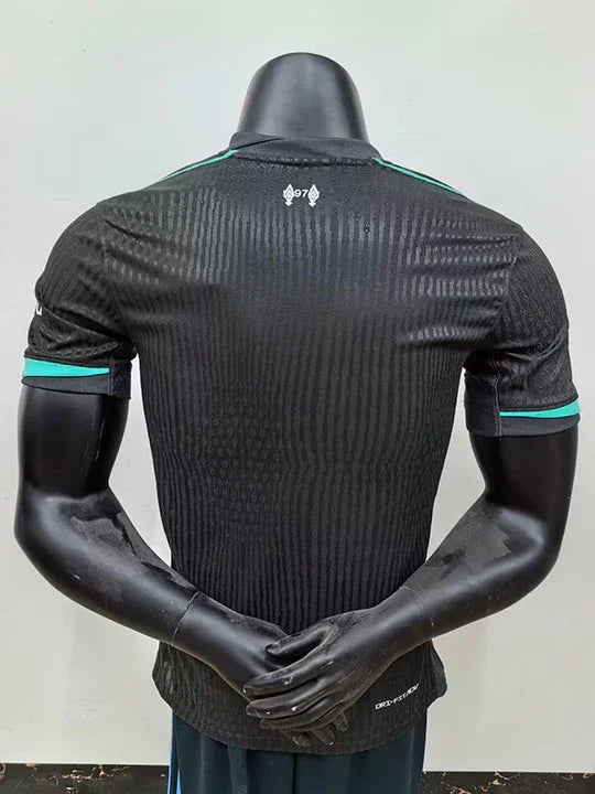 Maillot Liverpool extérieur version player totalement noir