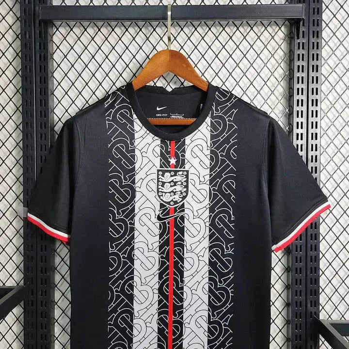 England x BRBRRY Schwarz/Weiß