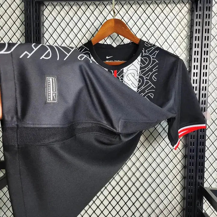 England x BURBERRY Black/White