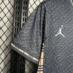 Maillot Angleterre foot concept Burberry 2024 2025