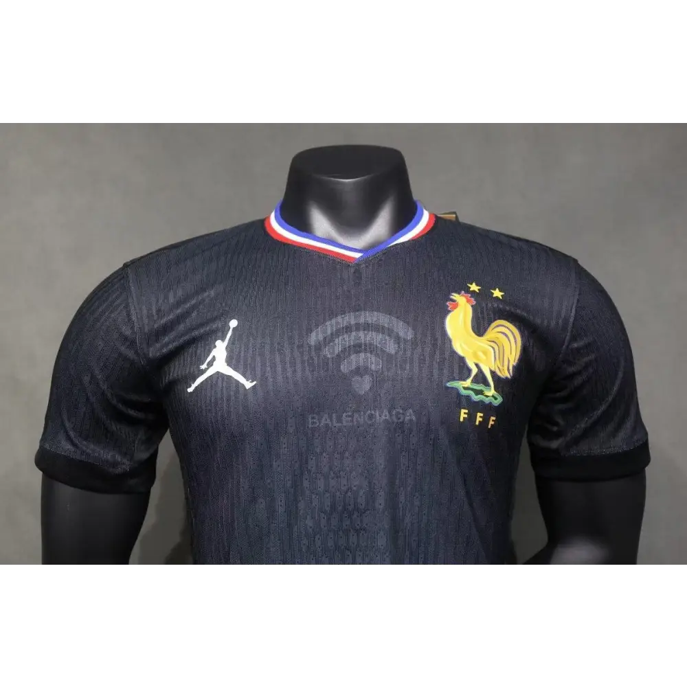 France x BLNCG