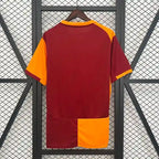 Galatasaray SK Domicile 2025/2026 avec drapeau