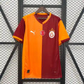Galatasaray SK Domicile 2025/2026 avec drapeau