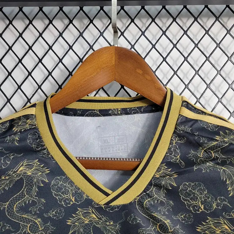 Japan Dragon Concept Black & Gold