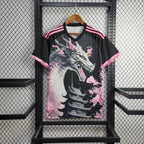 Japan Konzept Drache Schwarz & Rose