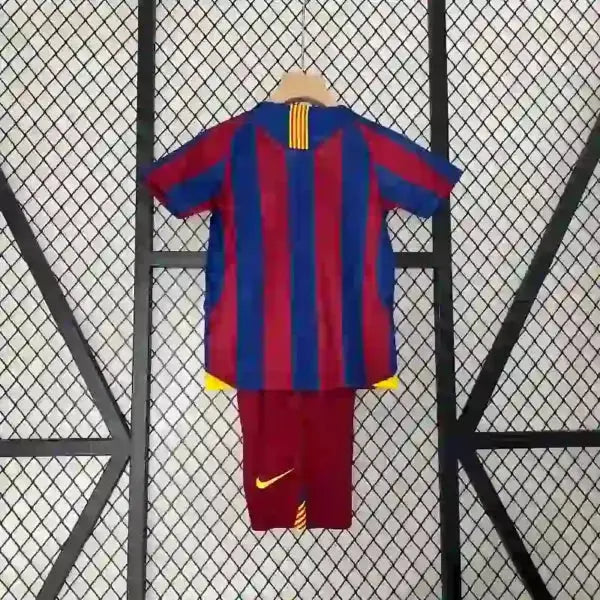 FC Barcelona Kinder Trikot-Set Heim Retro 2005/2006