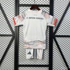 FC Bayern München Auswärts Trikot-Set für Kinder 2025/2026