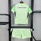 Kit enfant FC Bayern Munich Maillot Gardien 2025/2026