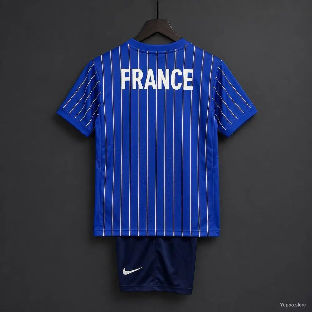 Kit enfant France Jacquemus Coupe du Monde 2026 Passe D