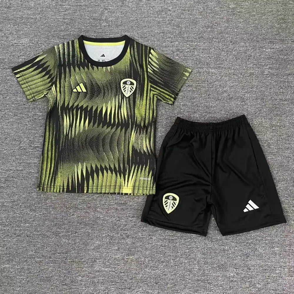Kinder-Kit Leeds Utd 2025/2026