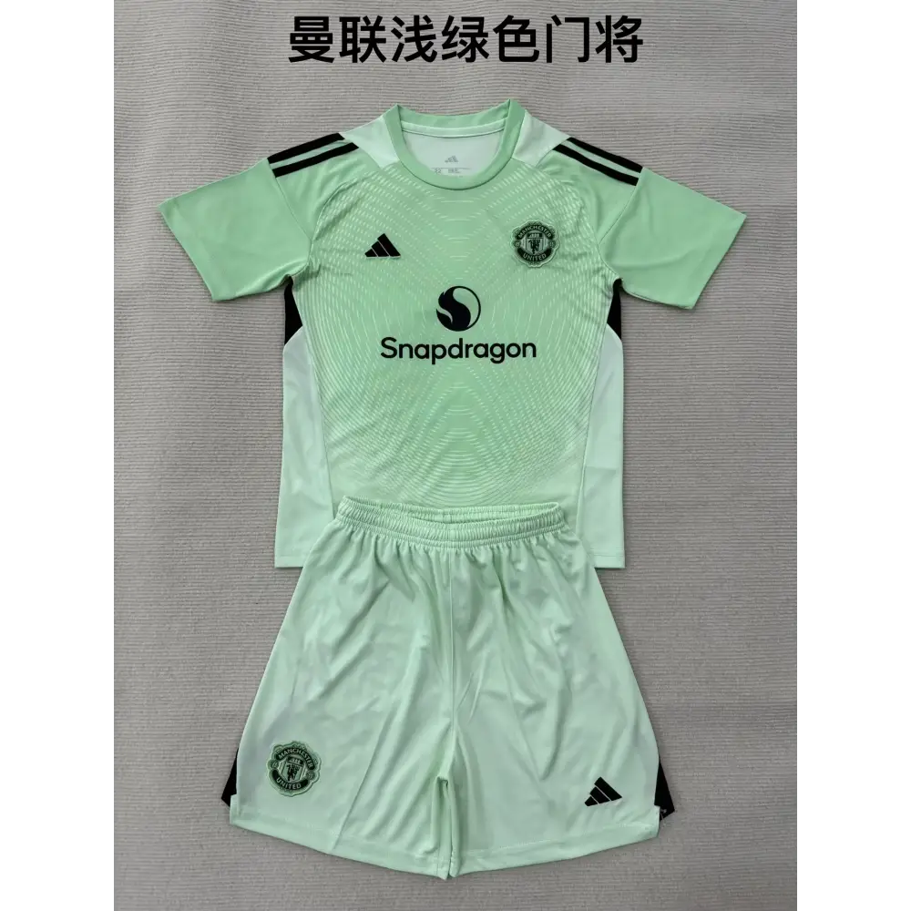 Manchester United Kids' Kit 25/26