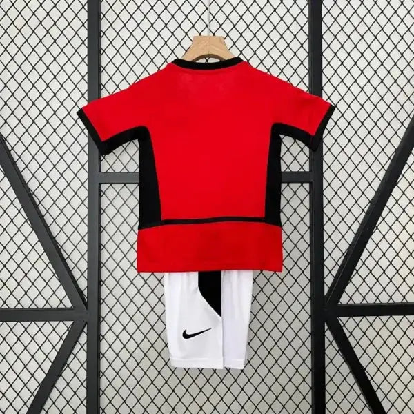 Manchester United Home Retro Kids Kit 2002/2003