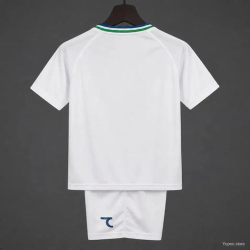 Kit infantil Uzbek Inicio Copa Mundial 2026 Paso D