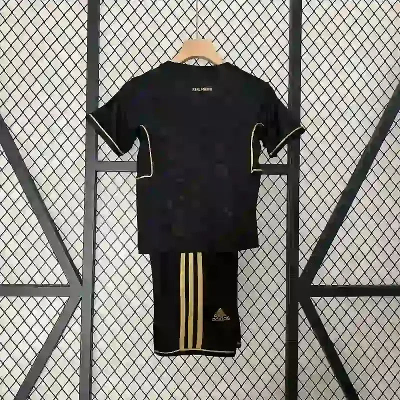 Kinder Real Madrid Auswärts Retro Trikot 2011/2012