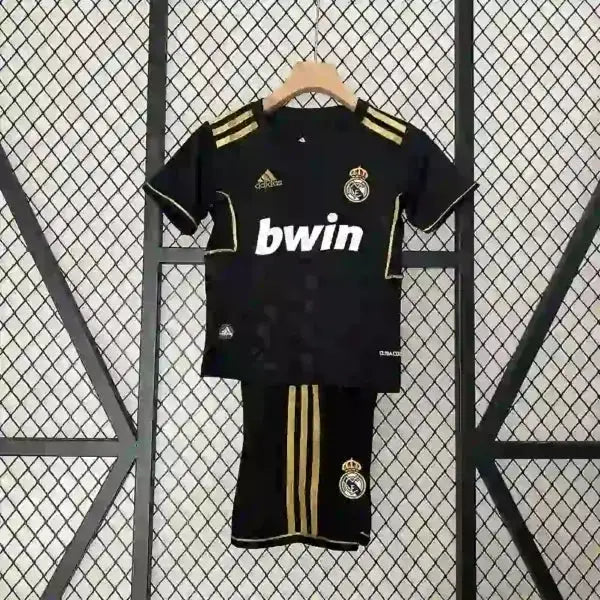 Real Madrid Away Retro Kids Kit 2011/2012