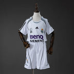 Kit enfant Real Madrid Retro 2007 Domicile