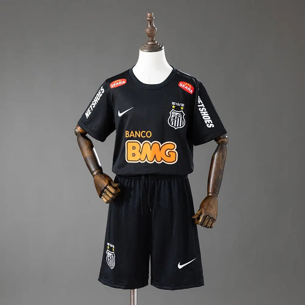 Kit Enfant Santos Extérieur 2011/2012 Passe D