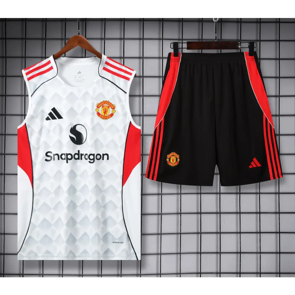 Manchester United Black & White Training Kit 2025/2026