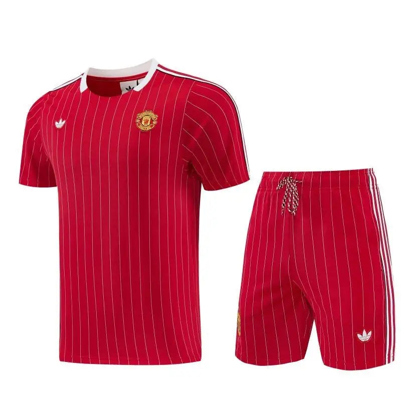 Manchester United Training Kit Rot Icon 2025/2026 Kurzarm