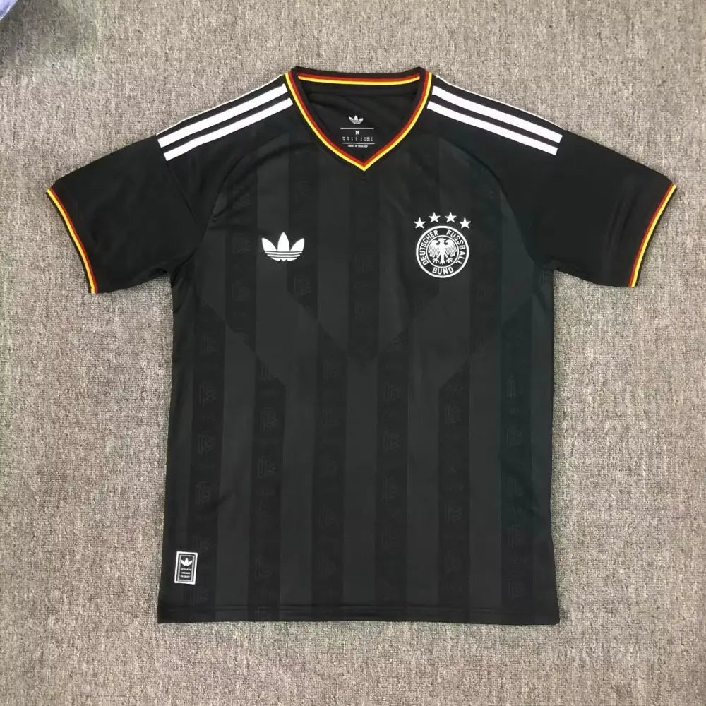 Deutschland Training Trikot schwarz WM 2026
