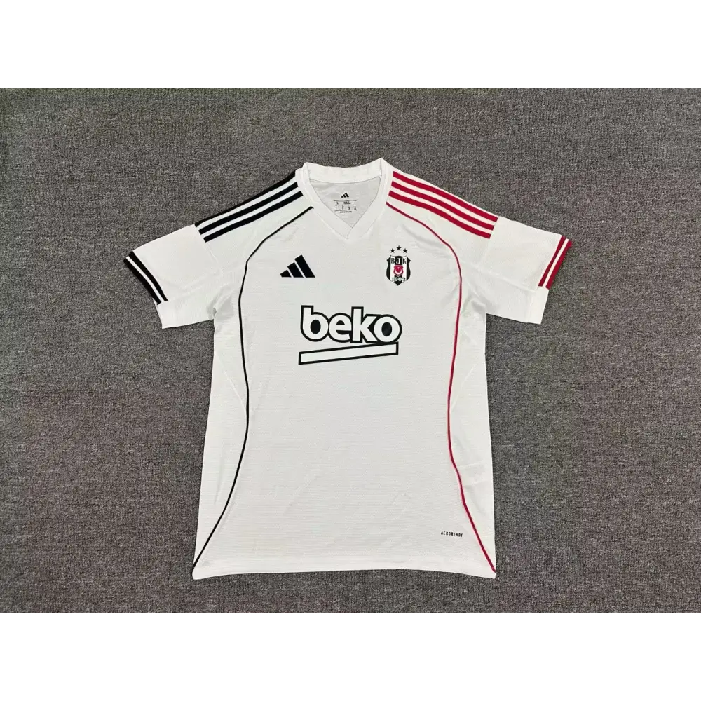Besiktas Heimtrikot 2025/2026