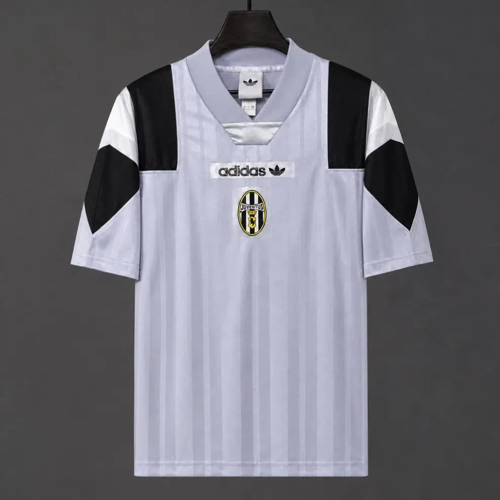 Maillot Juventus Concept EQT 2026/2027 Gris Passe D
