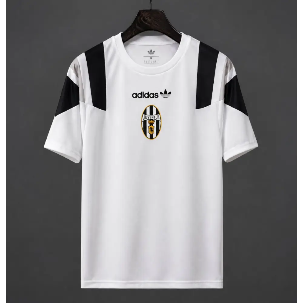 Maillot Juventus Concept EQT 2026/2027 Passe D