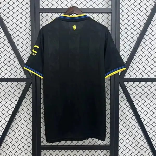 Manchester United third kit 2025/2026