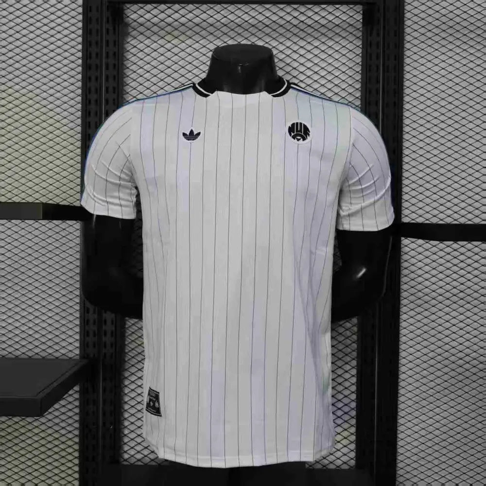 Newcastle Utd Trikot Konzept Spielerversion 2025/2026