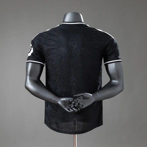 Maillot Real Madrid 2026/2027 Concept Noir Version Joueur Passe D