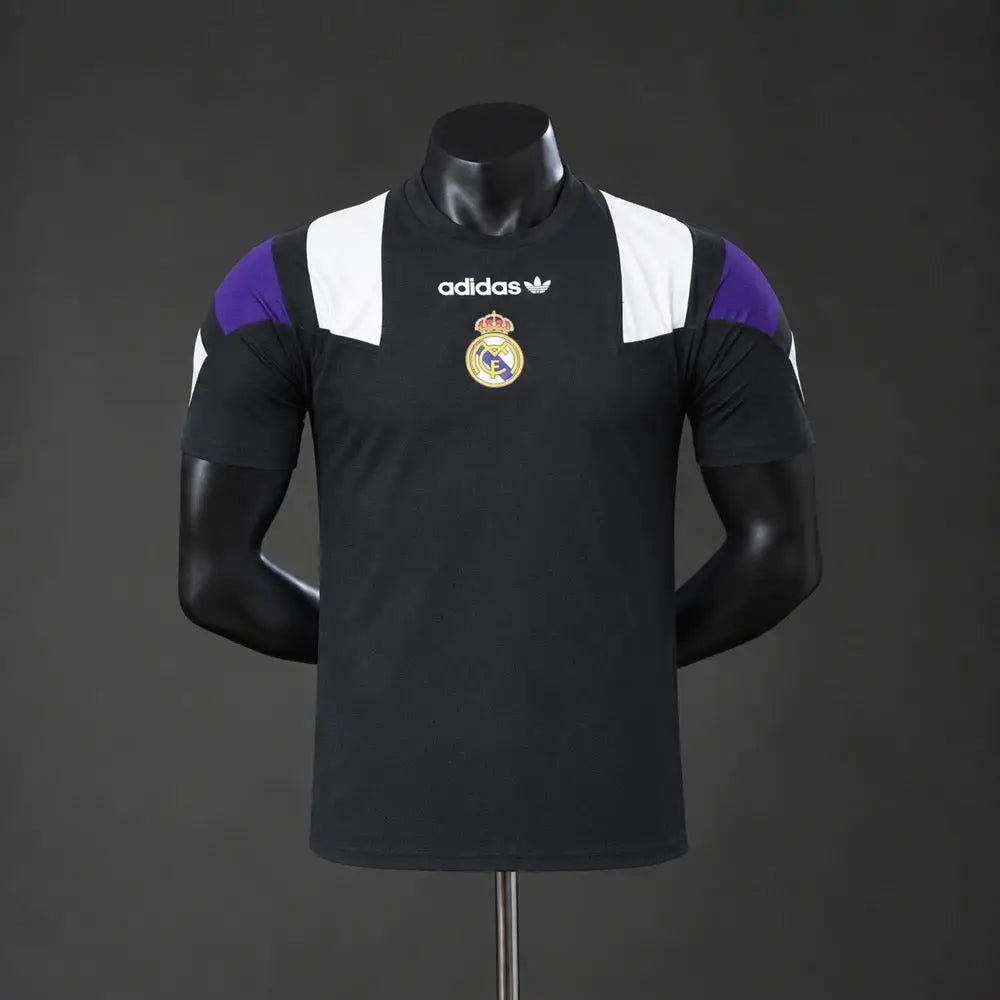 Maillot Real Madrid 26/27 EQT Noir Version joueur Passe D