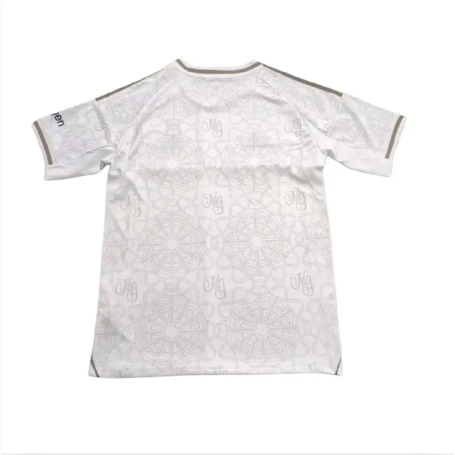 Nottingham Forest away 2025/2026