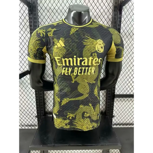 Real Madrid Dragon Noir et Jaune 2025/2026 Passe D