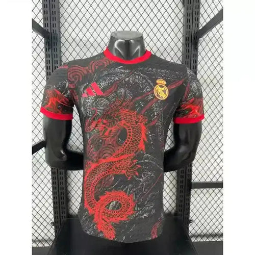Real Madrid Dragon Noir Version Joueur 2025/2026 Passe D