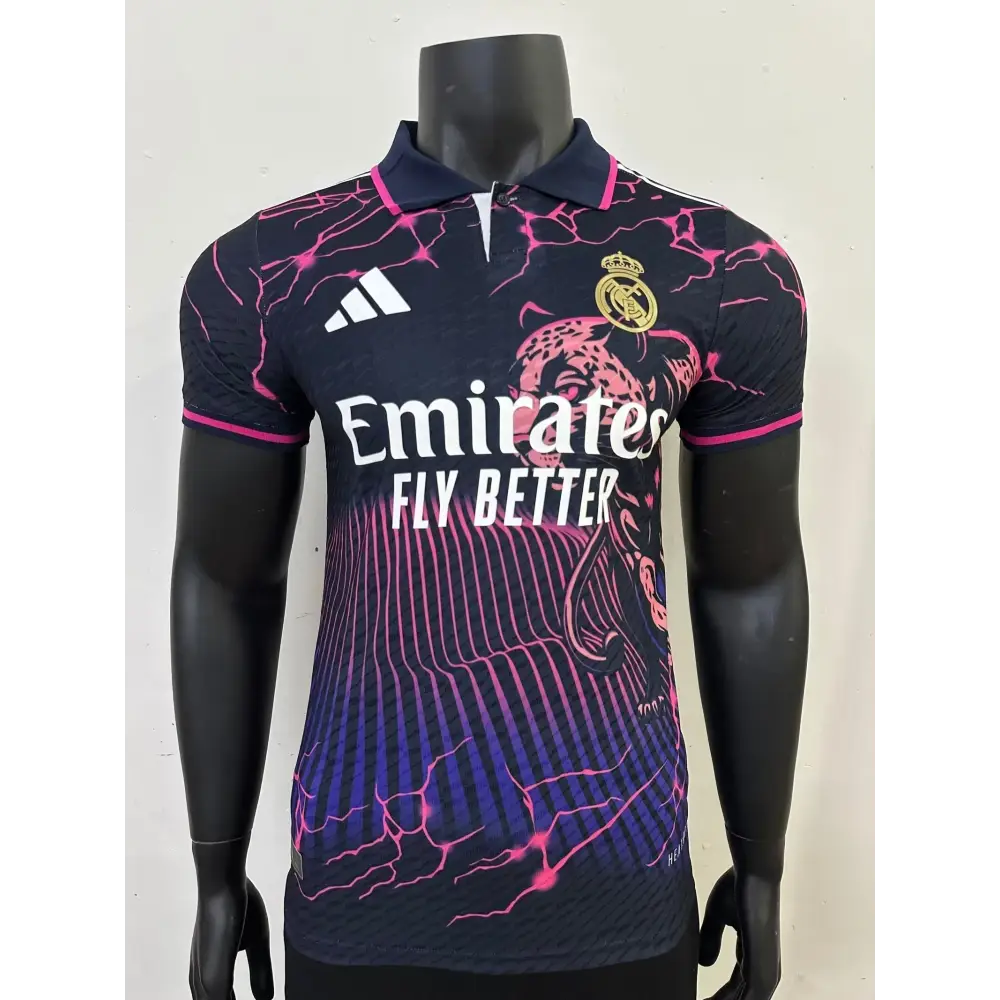Real Madrid Gepard Violet Spielerversion 2025