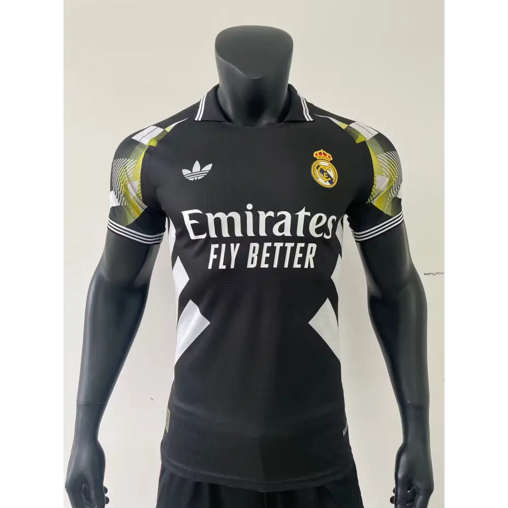 Real Madrid Schwarz und Gold Spielerversion 2025/2026