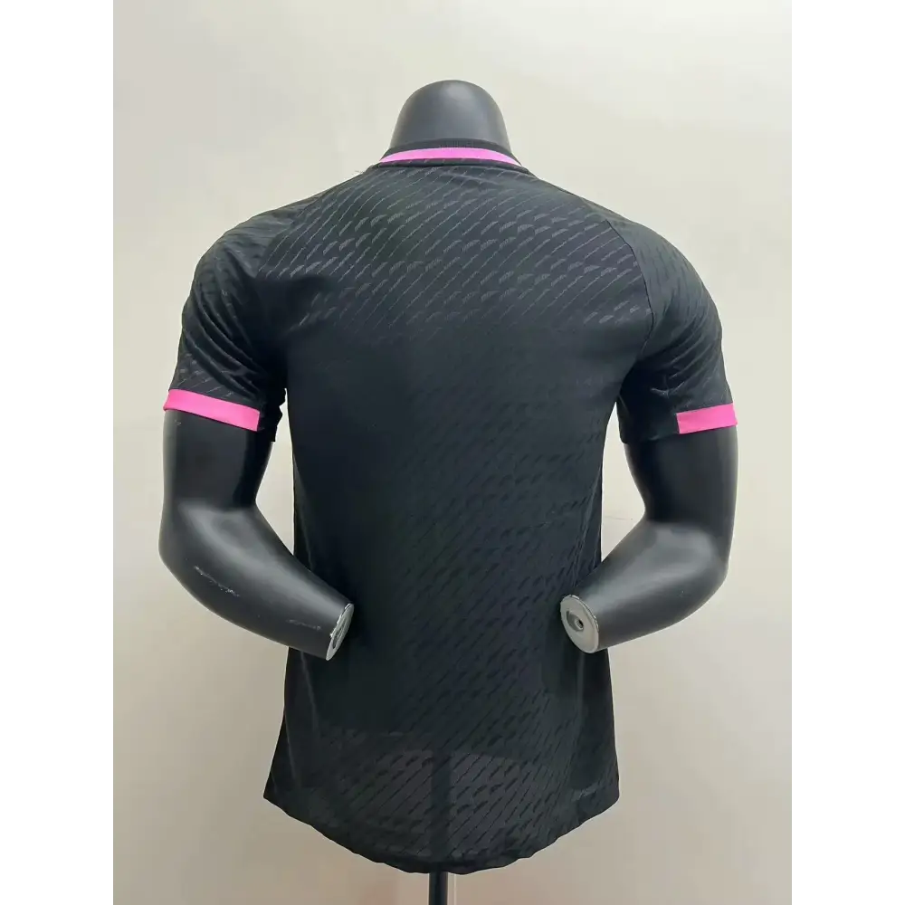 Real Madrid Pink Snake Player Version 2025/2026