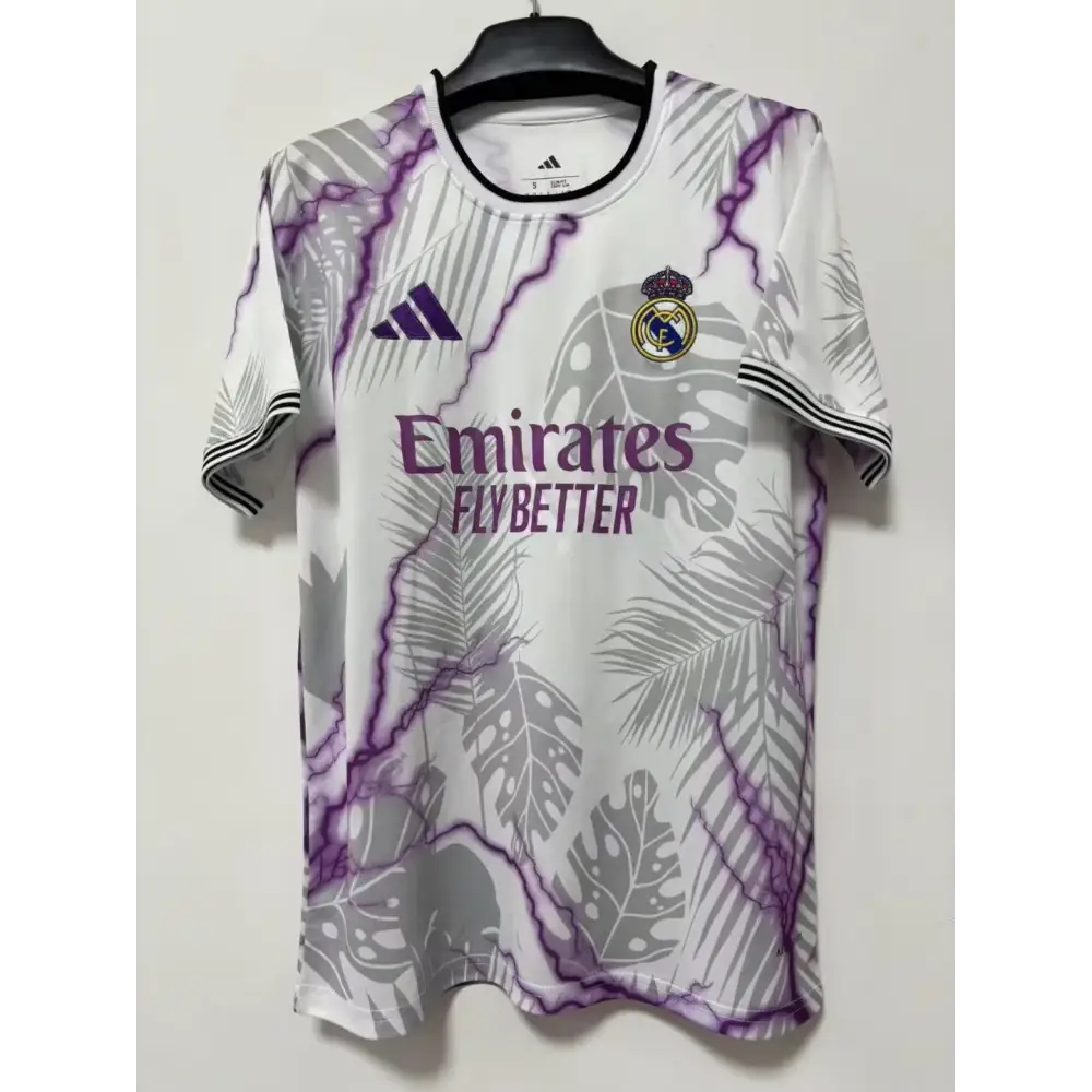 Real Madrid Sonderedition Pink/Weiß 2025/2026