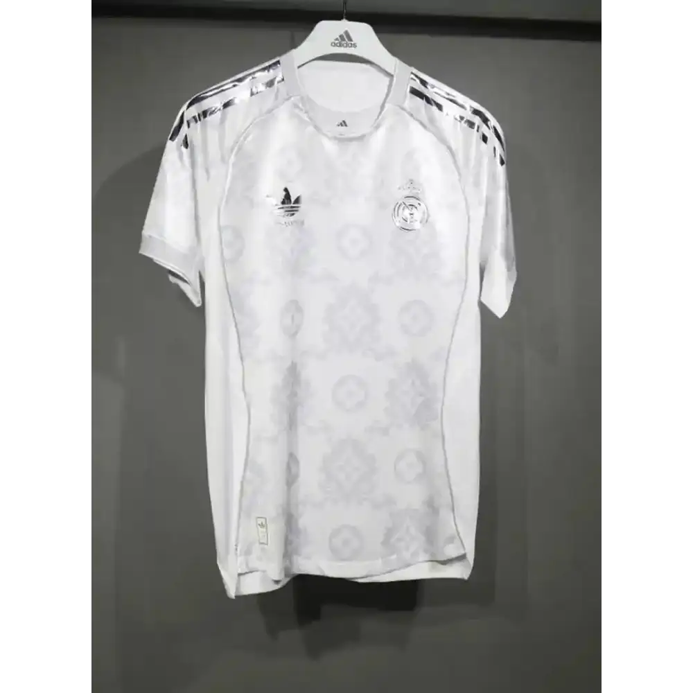 Real Madrid x LV Blau 2025/2026
